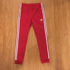 Adidas jogging pants. Size: kids M (11-12Y)